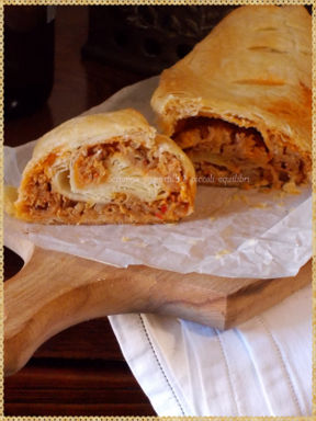 Strudel salato ripieno di verza e ’nduja