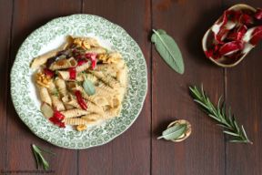 Garganelli con gorgonzola e radicchio