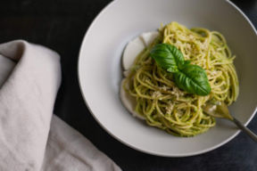 Pesto al basilico con spirulina