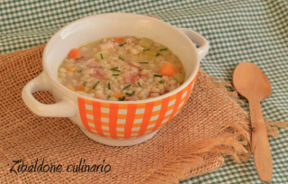 Minestra d'orzo dell'Alto Adige