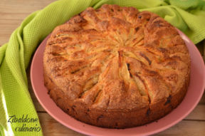 Torta soffice di mele allo yogurt