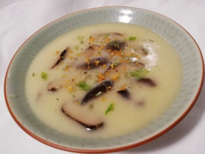 Svampsoppa di shiitake. La ricetta  del  lunedì.
