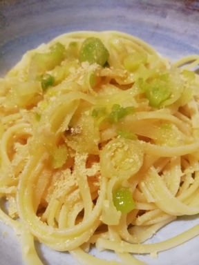 LuLinguine con i porri. La ricetta del lunedì. Versione vegana e non vegana.