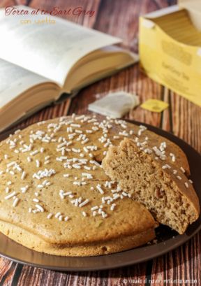 Torta al tè Earl Grey con uvetta (senza uova)