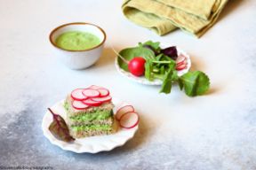 Tramezzini con crema di robiola e rucola