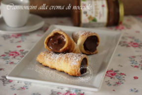 CANNONCINI ALLA CREMA DI NOCCIOLE