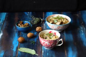 Risotto con funghi, Taleggio e noci