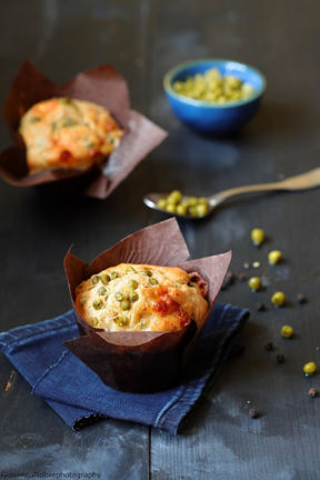 Muffin con piselli e pecorino toscano