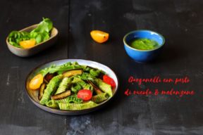 Garganelli con pesto di rucola e melanzane