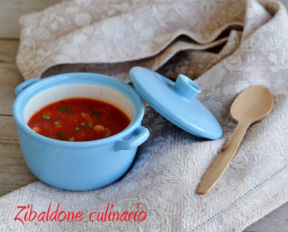 Zuppa di pomodori, rape e ceci all'orientale