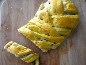 Treccia al farro con salsiccia e pecorino