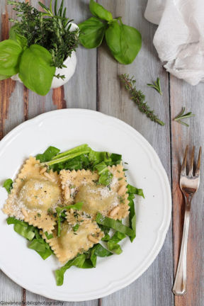 Ravioli semi integrali con ricotta ed erbette