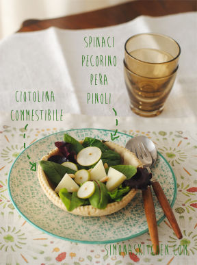 Insalata di Spinaci, Pecorino, Pera e Pinoli, in Ciotola di Pasta commestibile #InsalataDay - Spinach Salad with Pecorino, Pear and Pinenuts - Salad d'Epinards, Pecorino, Poire et Pinoli