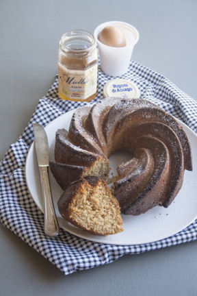 Ciambella al miele e yogurt senza burro