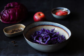 Cavolo cappuccio stufato con le mele