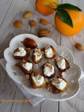 Datteri ripieni di ricotta al profumo d’arancio