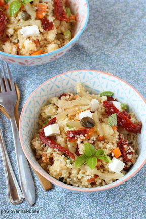 Cous Cous con pomodori secchi sott'olio, feta e melanzane sott'olio