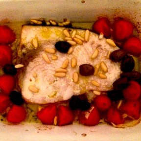 Spada al forno con pomodorini e olive taggiasche