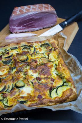 Torta salata zucchine e speck cotto ricetta