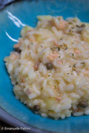 Risotto patate salmone e capperi ricetta