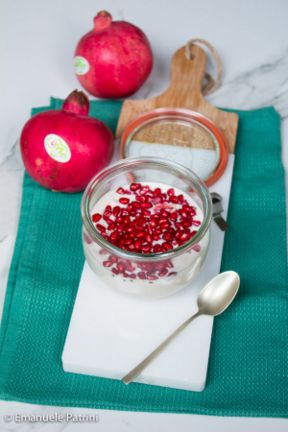 Dolce yogurt e melagrana ricetta