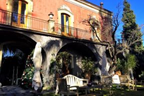 Tenuta Monaci delle Terre nere, una lezione di stile sull’Etna