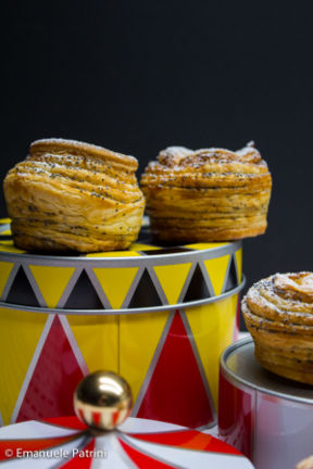 Cruffin semi di papavero e cannella ricetta