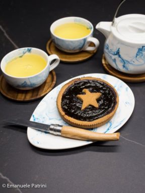 Crostata di castagne e ciliegie ricetta