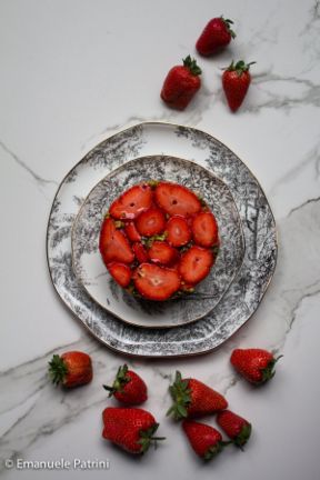Torta yogurt e fragole ricetta