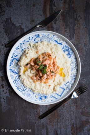 Risotto al latte salato con salmone ricetta