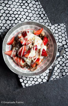 Muesli fragole cocco ricetta