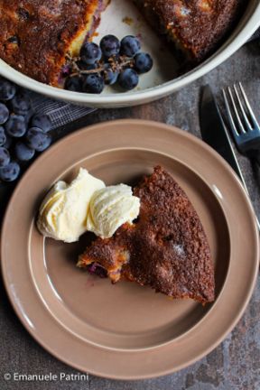 Brownie cake uva fragola ricetta