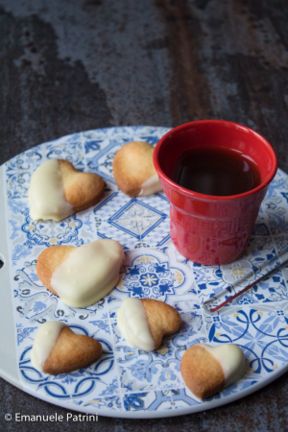 Biscotti a cuore al cioccolato ricetta
