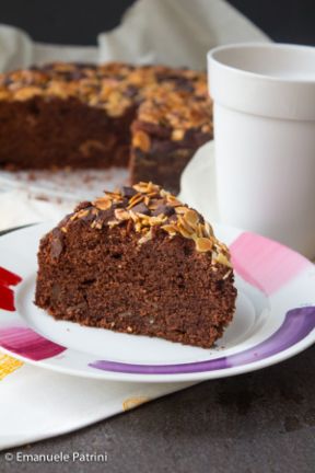 Torta al cioccolato fichi mandorle ricetta