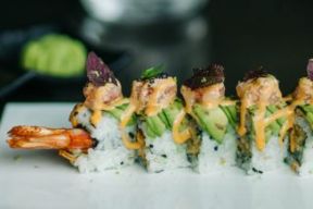 Parma: sushi preparato in scarse condizioni igieniche, chiuso il locale
