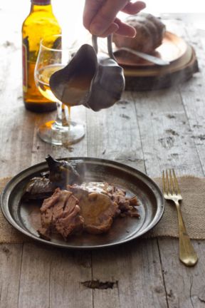 Ricetta brasato alla birra, un secondo piatto ricco dalla lenta cottura