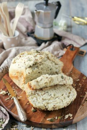 Ricetta pane ai semi misti, facile e rustico