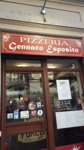 Gennaro Esposito a Torino: recensione della pizzeria napoletana (wannabe)