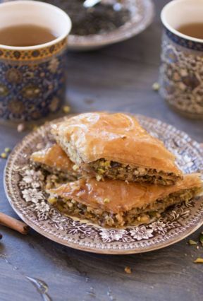 Ricetta baklava al pistacchio, i dolcetti turchi di pasta fillo con miele e pistacchi