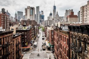New York: si può andare al ristorante anche dopo la prima dose di vaccino, specifica Bill de Blasio