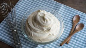 Tipologie di panna in commercio: caratteristiche e usi in cucina