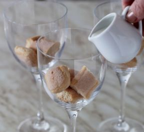 Tiramisù alla crema di nocciole nel bicchiere