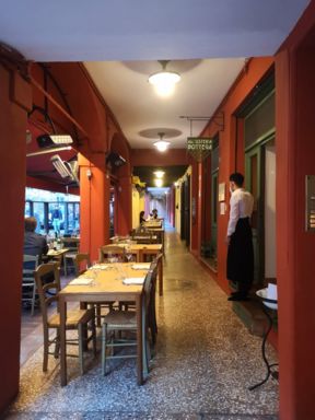All’Osteria Bottega di Bologna: recensione di un posto (e di un conto) certo