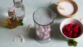 Cocktail analcolico cocco e lampone
