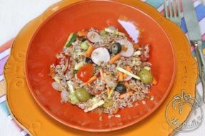 Insalata di farro vegetariana