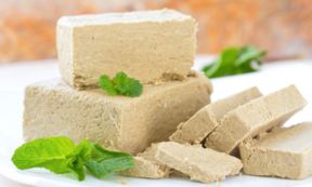 Il dolce “esilir” d’amore del Mediterraneo: leggenda e ricetta dell’halva