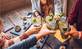 Come fare un aperitivo sano? I consigli della nutrizionista