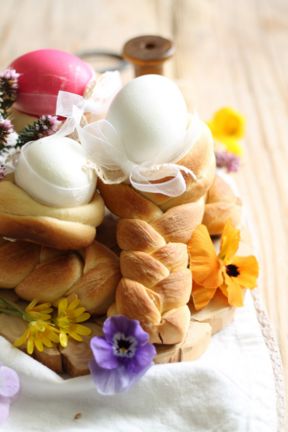 Non c'è Pasqua senza titole (a Trieste)