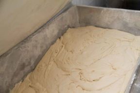 Pizza napoletana a ruota di carro: ricetta ritoccata per poterla fare in casa