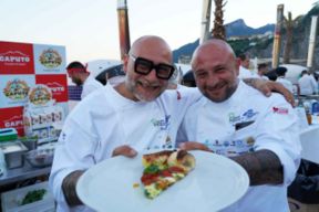 Danubio: la ricetta per festeggiare i 100 anni e partecipare al contest